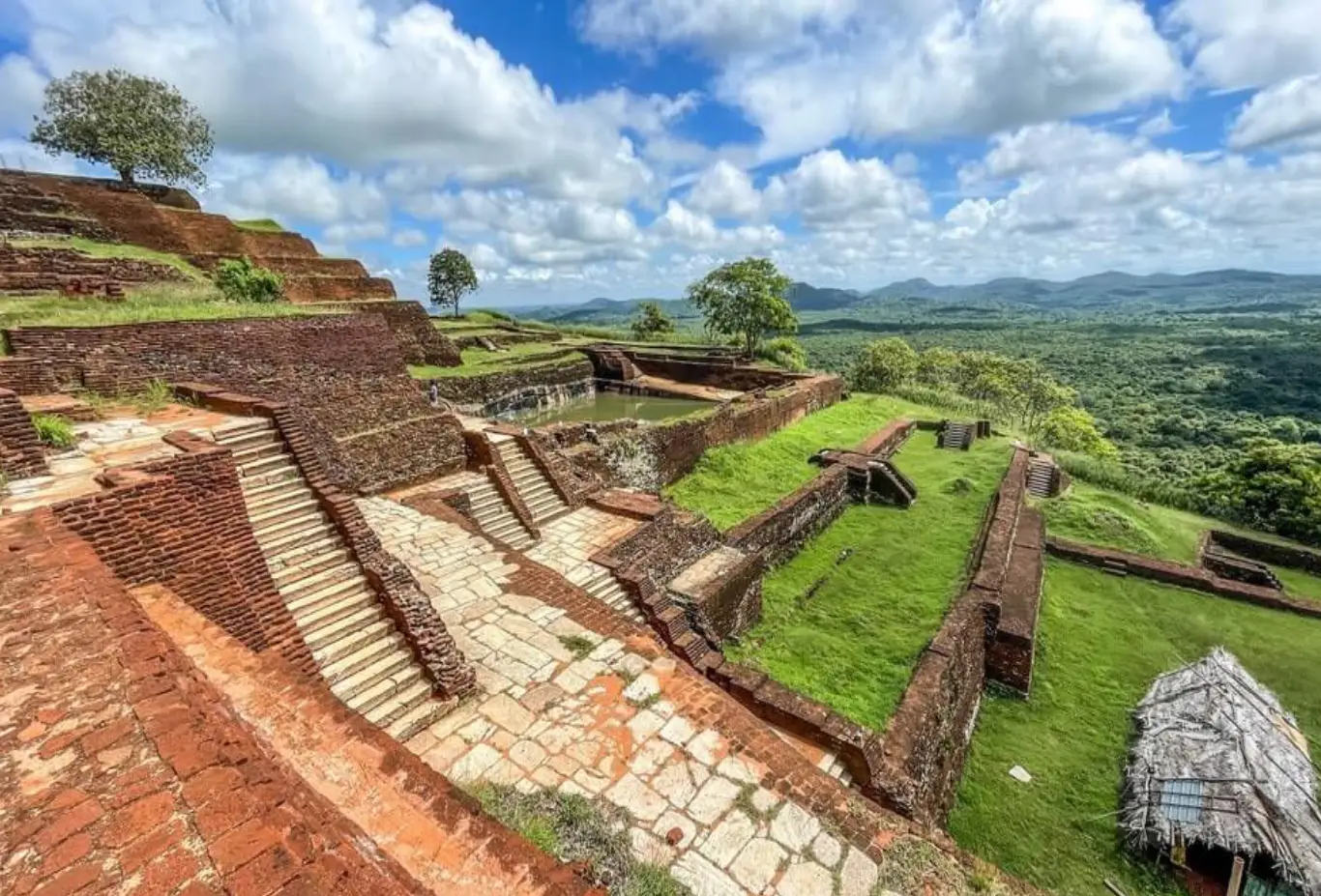 Climb Sigiriya Rock Fortress (2)